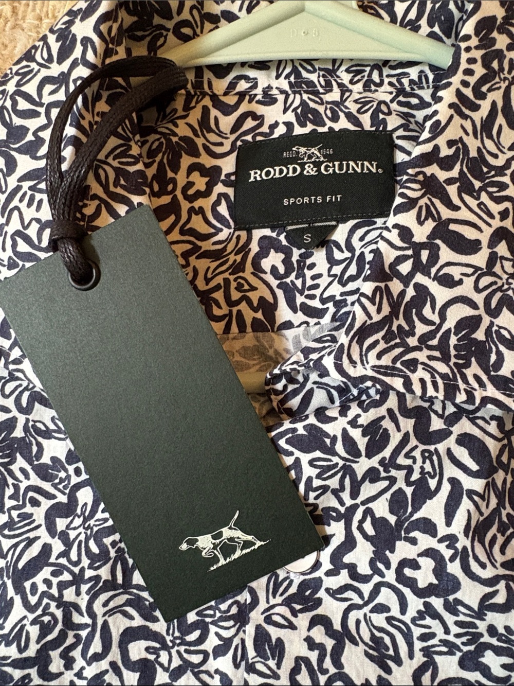 Rodd & Gunn Navy and White Short-Sleeve Printed Button-Down Shirt - Picture 4 of 8
